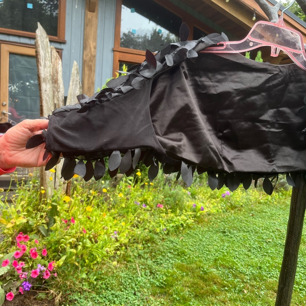 Goth Halloween Black Feathered Costume Shrug - Picture 2 of 3